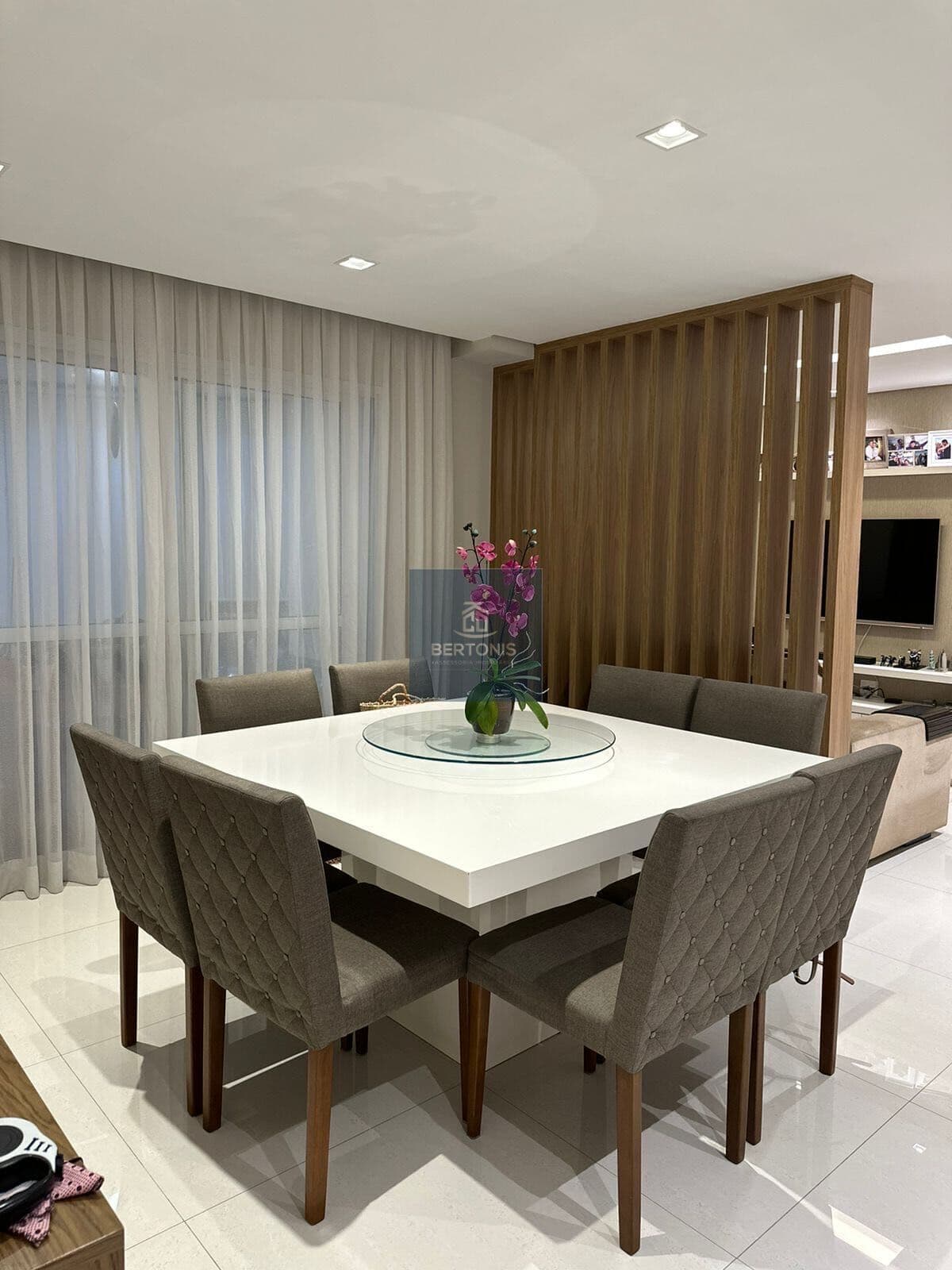 Apartamento Mobiliado para locação - 2 Suites