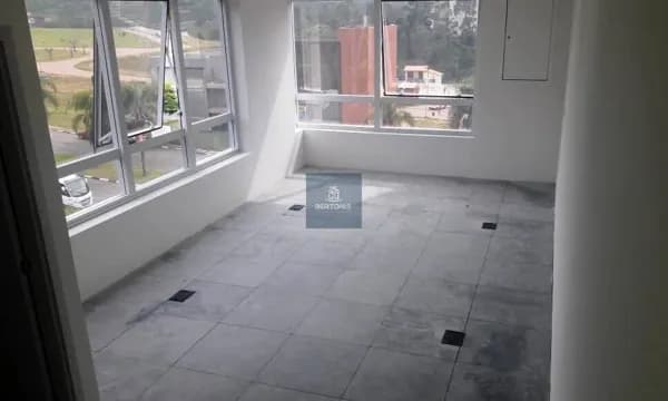 Sala Comercial em Alphaville ao lado da UNIP