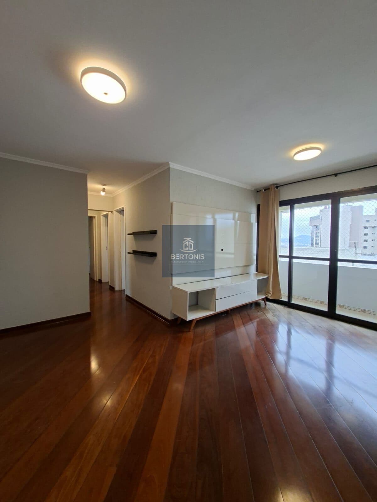 Apartamento para locação em Alphaville com 3 dormitórios e 2 vagas