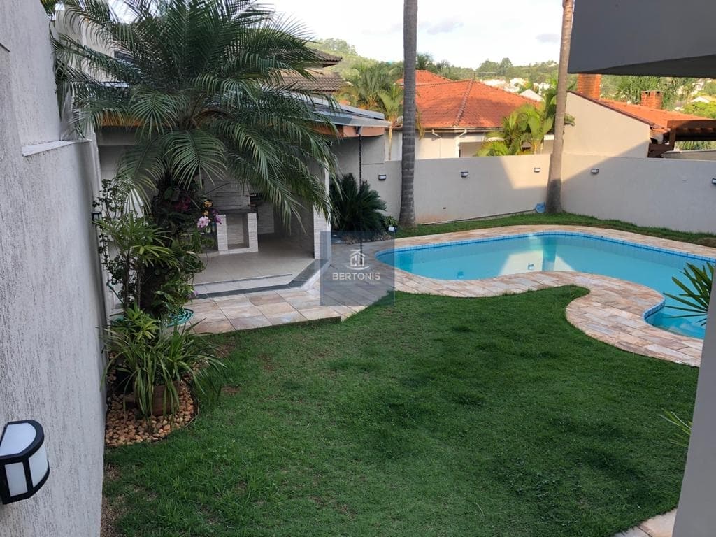 Casa à venda em Alphaville - Santana de Parnaíba/SP