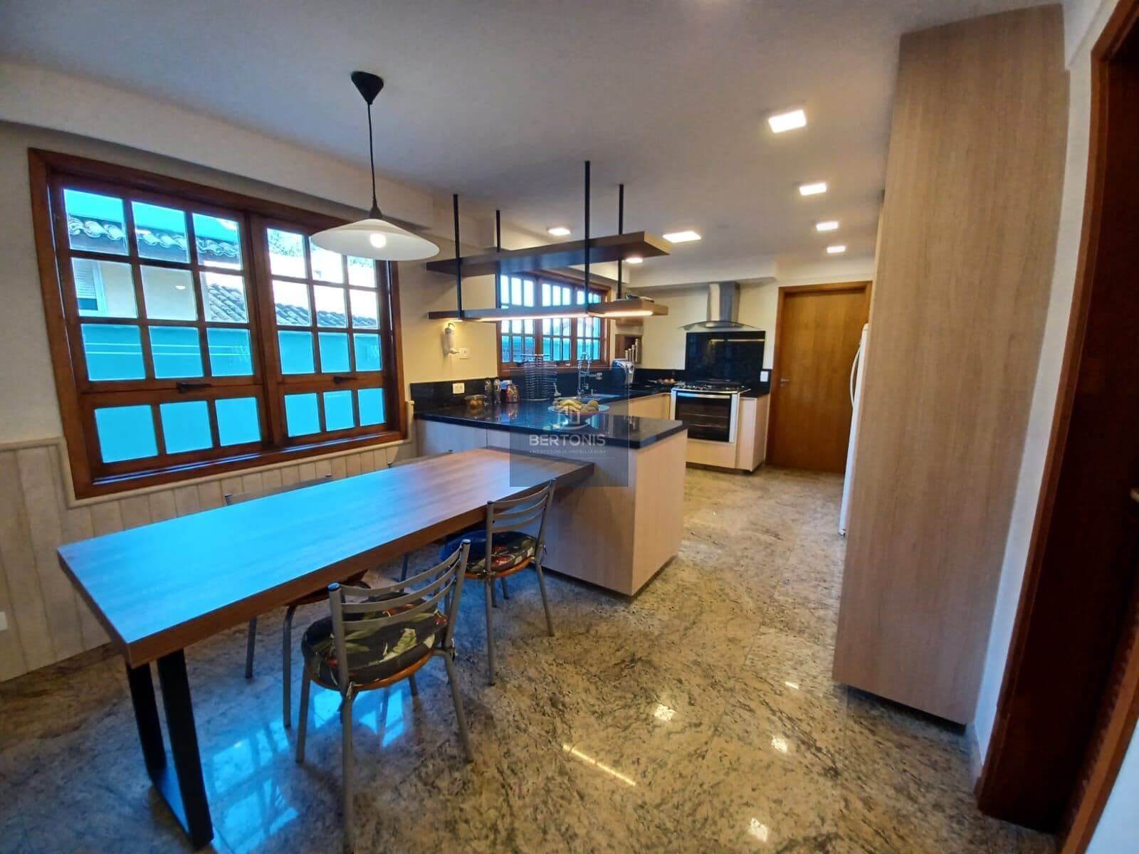 Ótima oportunidade de casa para locação em Alphaville!!