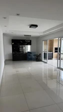 Apartamento alto padrão ara locação com 3 dorm, sendo 1 suíte e 2 vagas de garagem!