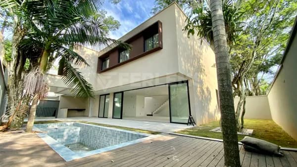 Casa em Condomínio em Jardim Cordeiro, São Paulo/SP
