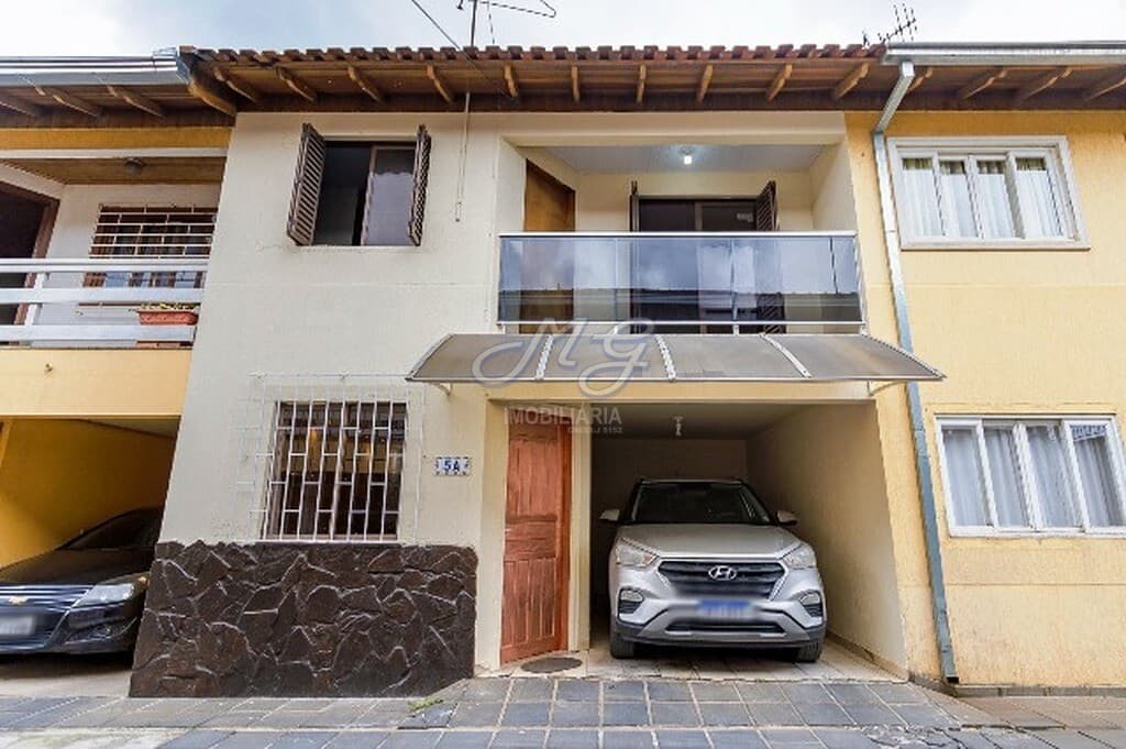 Sobrado à venda no bairro Jardim Paulista em Campina Grande do Sul/PR