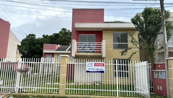 Sobrado em Quatro Barras - Jardim Menino Deus