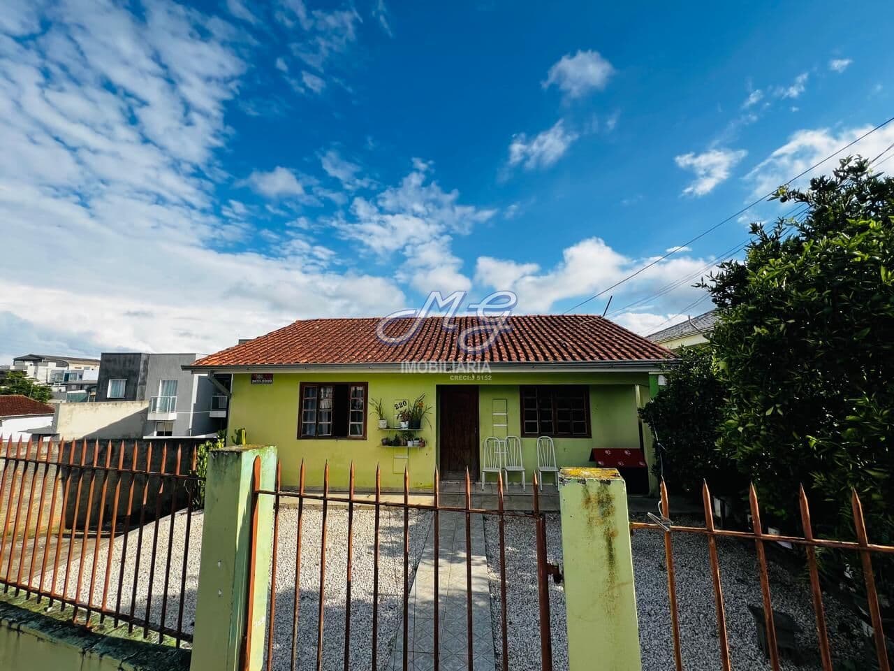 Casa em Campina Grande do Sul - Jardim Nossa Senhora das Graças