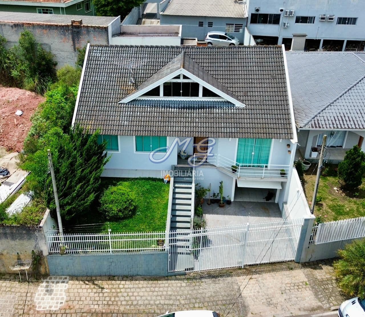 Sobrado em Quatro Barras - Jardim Patricia
