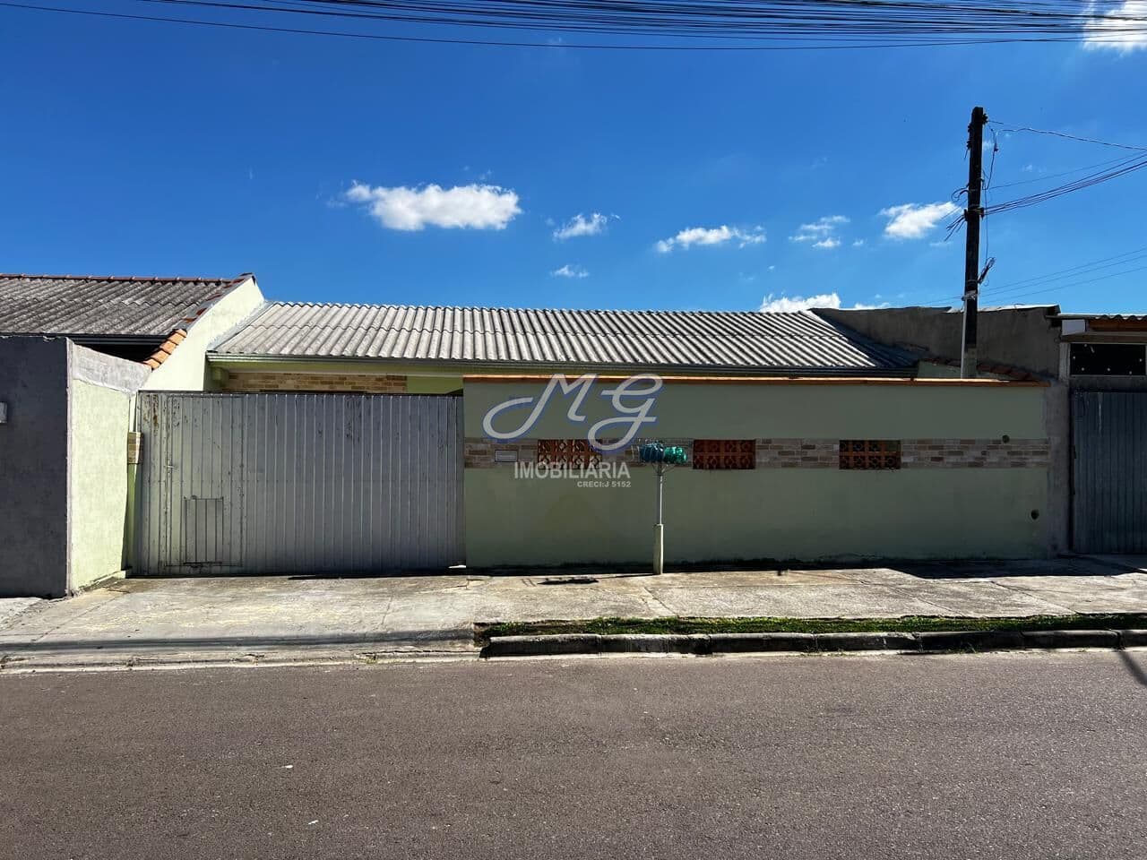 Casa em Campina Grande do Sul - Jardim Eugenia Maria