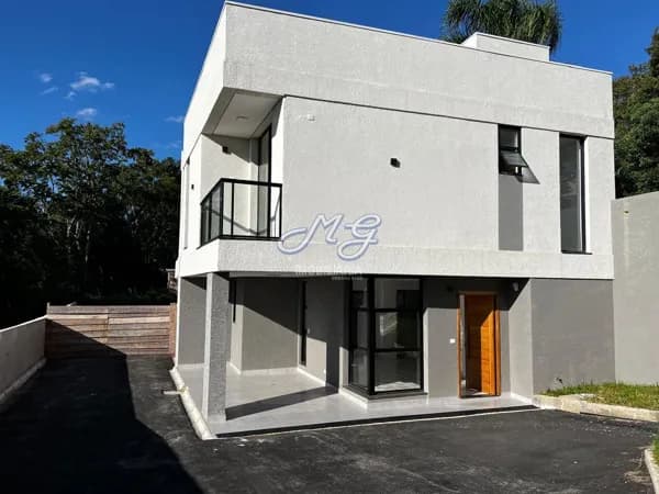 Sobrado em Quatro Barras - Jardim Orestes Thá