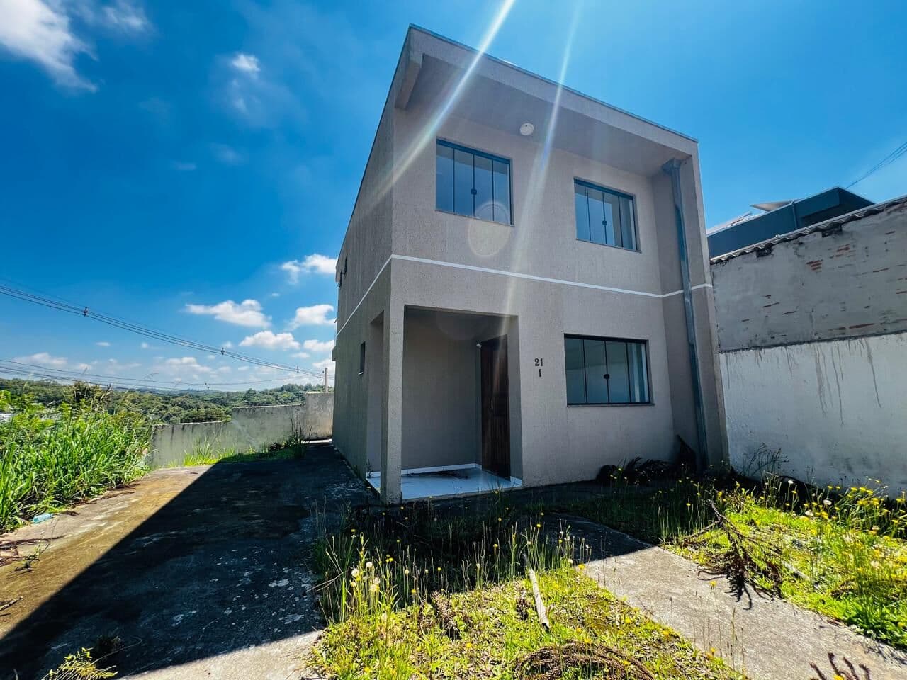 Sobrado à venda no bairro Florestal em Quatro Barras/PR