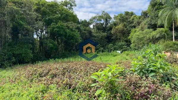 Ótimo terreno com 1.215,70m² a venda no bairro Santo Antônio em Joinville/SC