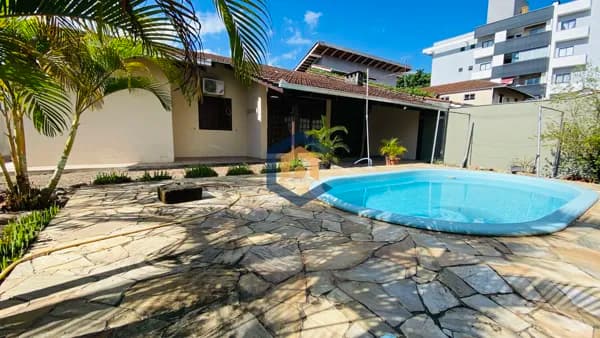 Casa plana em Saguaçu, Joinville/SC