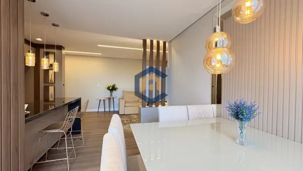 Apartamento semi mobiliado com 2 suítes e 2 vagas no bairro Anita Garibaldi, Joinville/SC