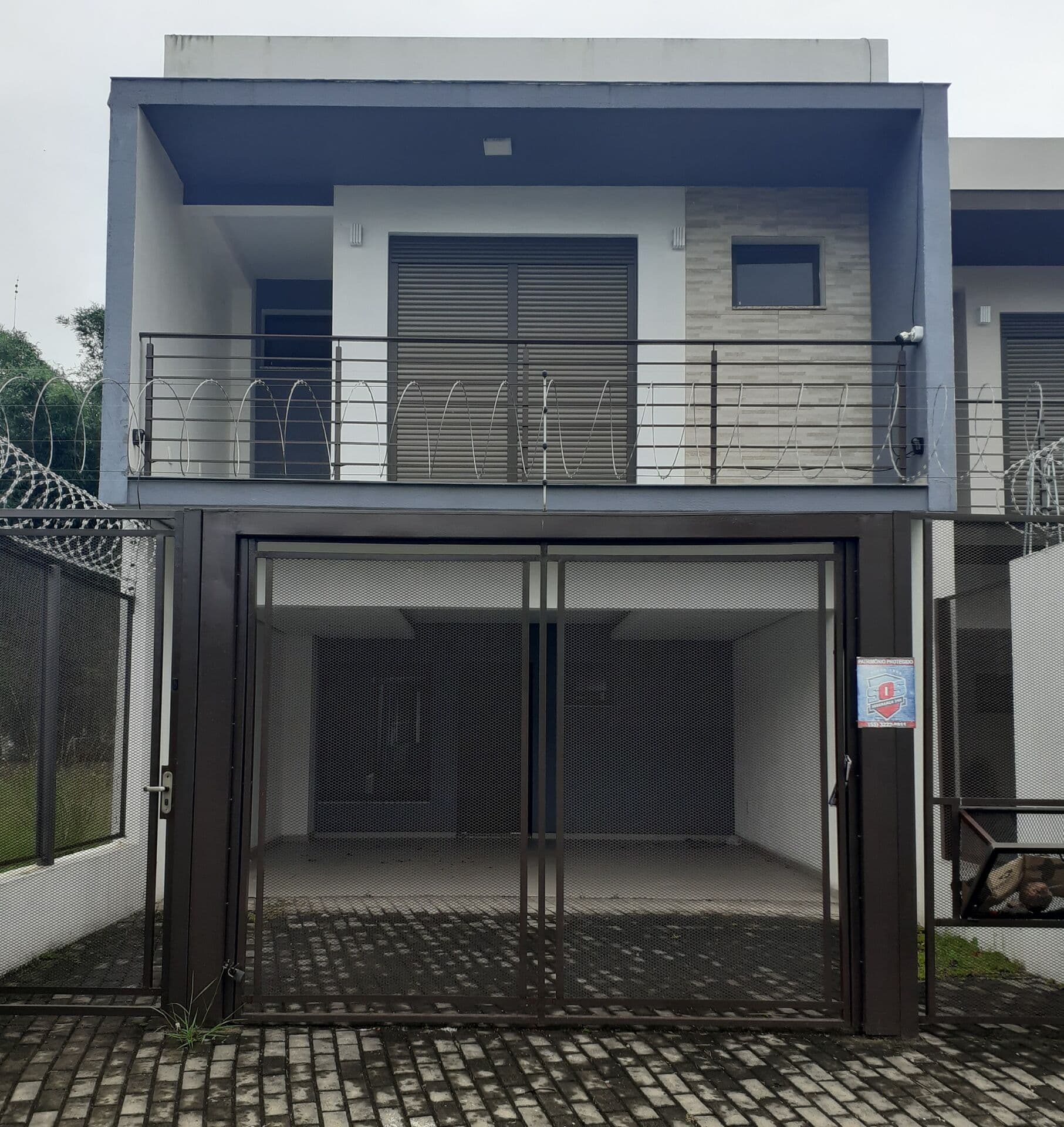 CASA DUPLEX EM CAMOBI, SANTA MARIA.