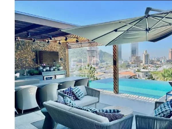 Casa de Condomínio em Itajaí - Praia Brava de Itajaí