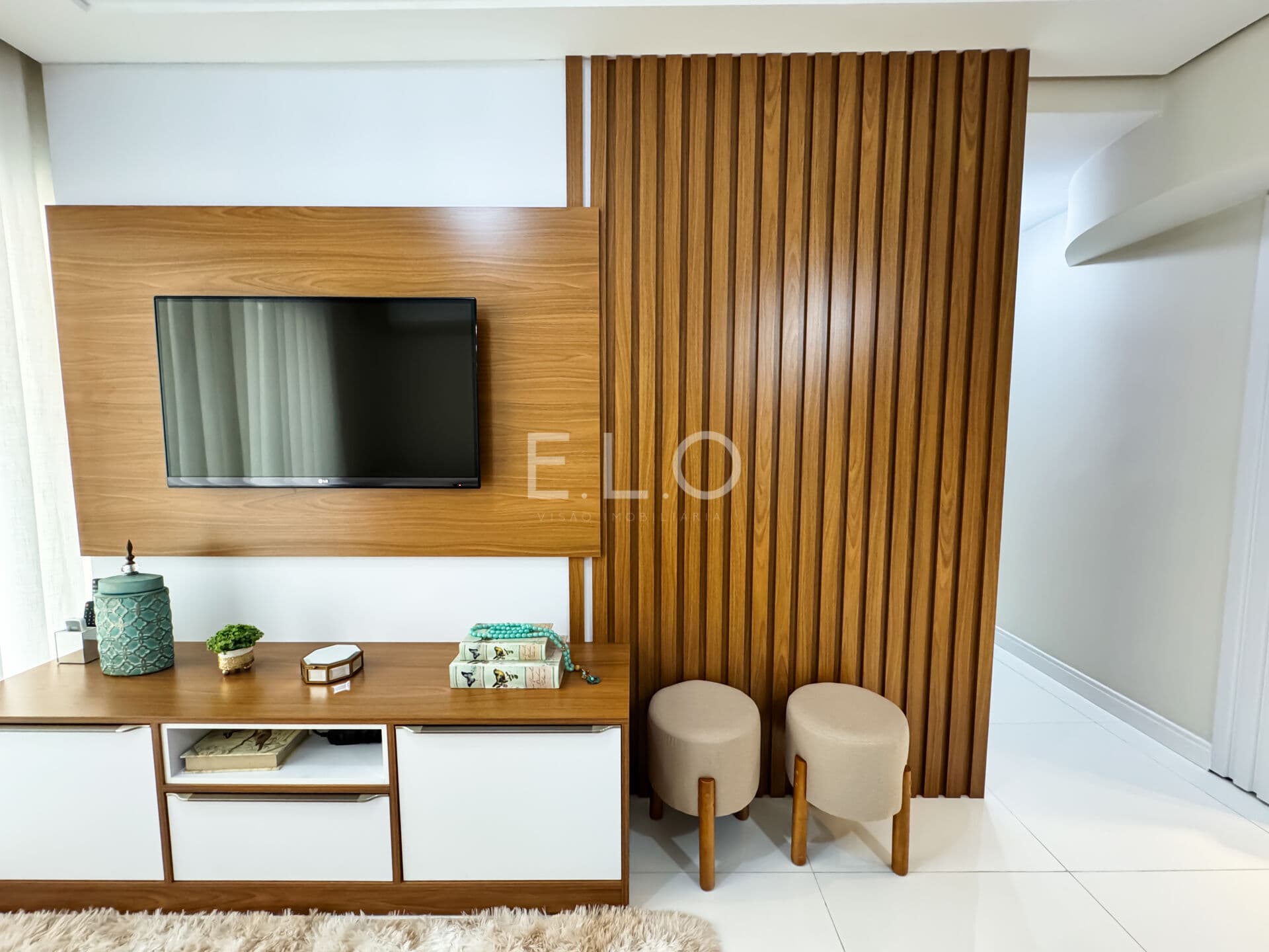 Apartamento Alto Padrão 2 quartos na quadra do Mar