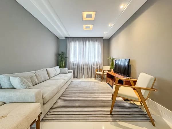 3 Suítes no Bairro Pioneiros- Balneário Camboriú