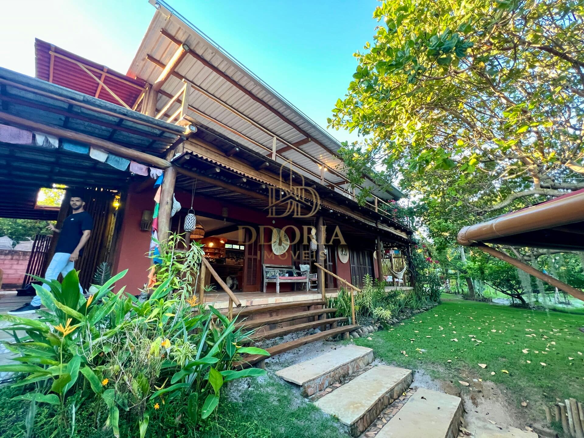 Casa Exclusiva em Busca Vida | Boho Chic Sustentável com 1.632 m² de Terreno e Alto Padrão