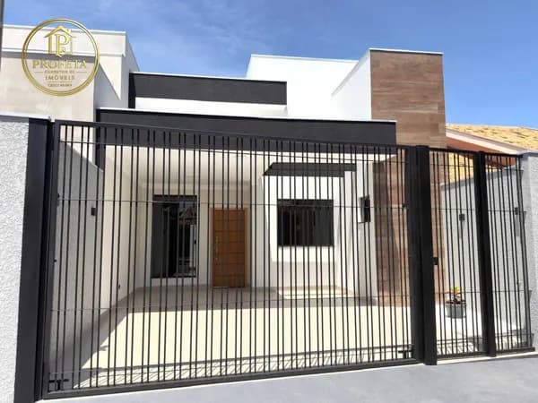 Casa á Venda de 97m² com 3 Dormitórios (1 Suíte) no Jardim Licce - Maringá