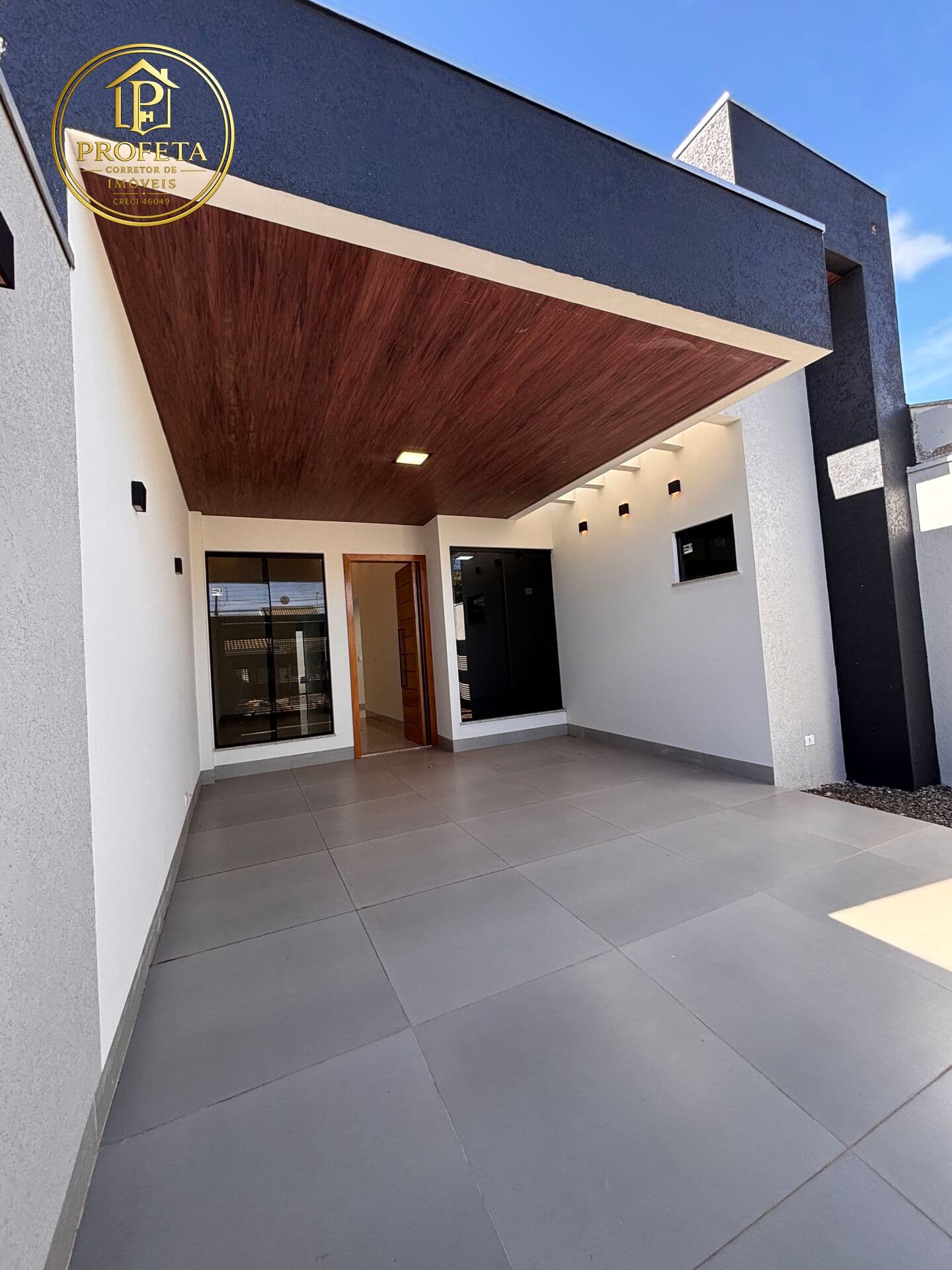 Casa Nova de 105m² com 3 Dormitórios (1 Suíte) no Jardim Novo Oásis - Maringá