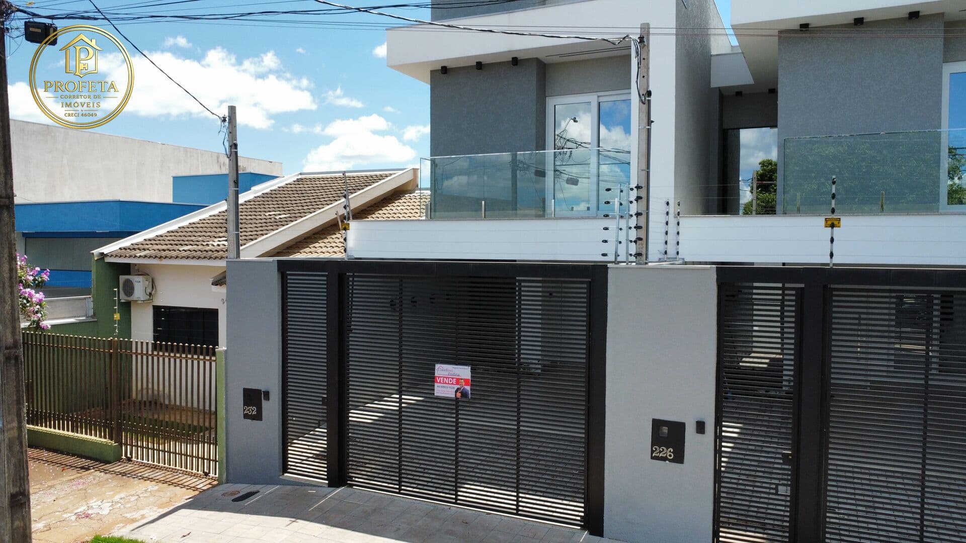 Sobrado Alto Padrão 197m², 3 Suítes.