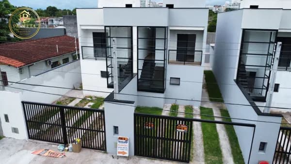 Sobrado Alto Padrão praia de São Lourenço, 3 Suite - Piscina.