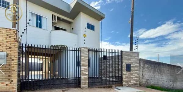 Sobrado de 138m² com 3 Dormitórios no Jardim Colina Verde - Maringá