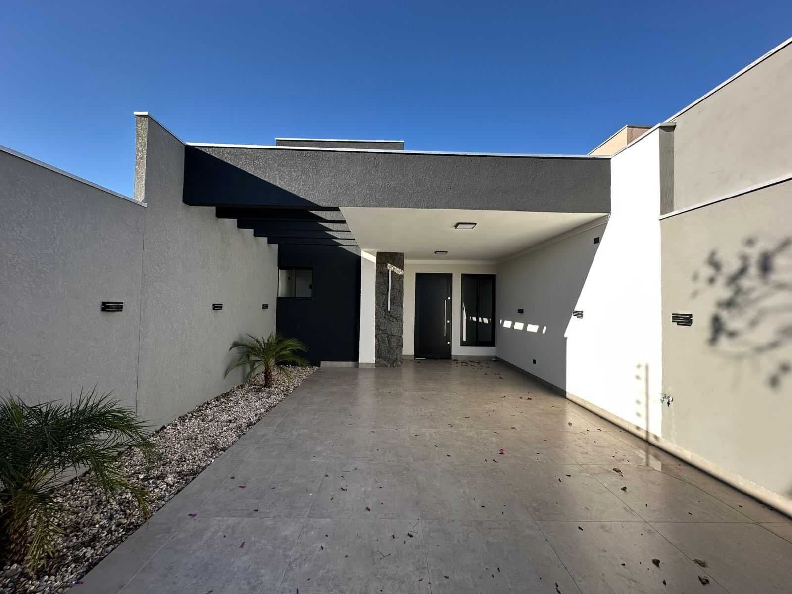 Linda Casa com 3 Dormitórios no Jardim Três Lagoas - Maringá
