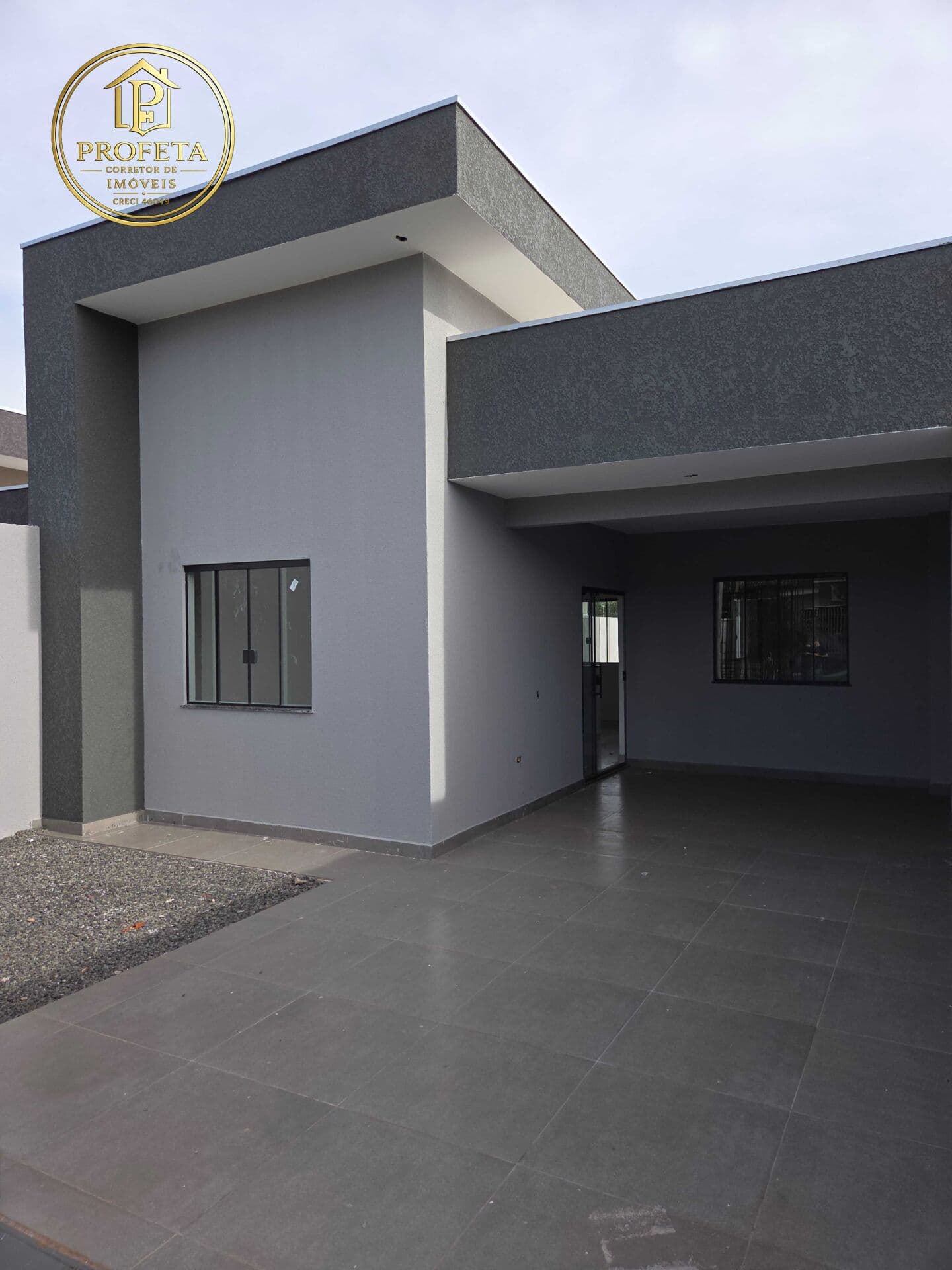 Casa Moderna no Jardim das Araucárias: Design Inteligente.