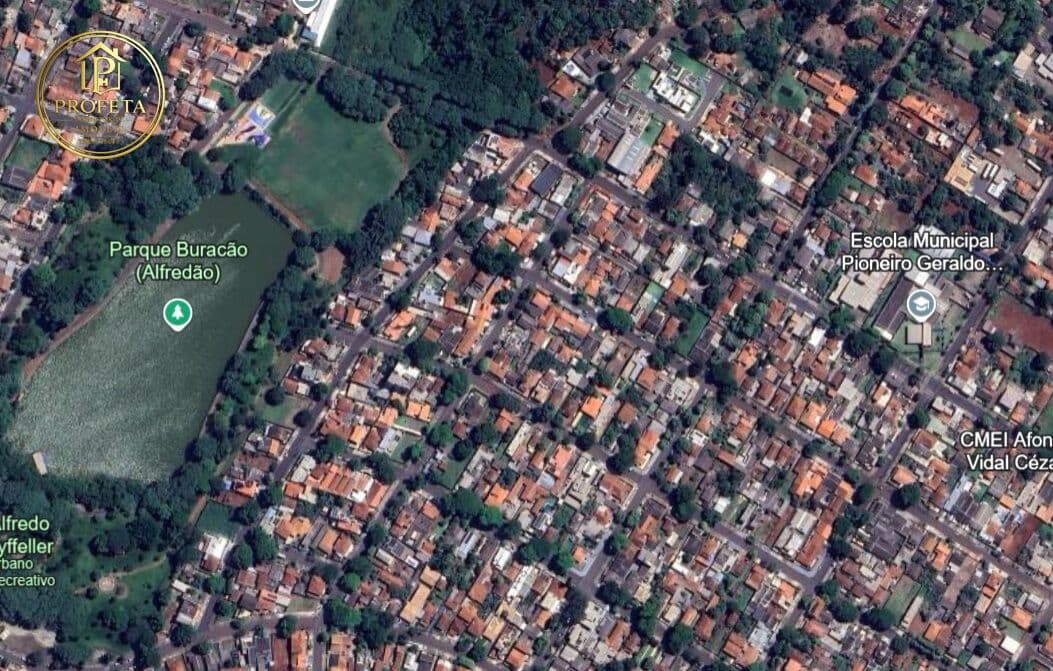 Terreno com 2250m², ideal para Construtores.