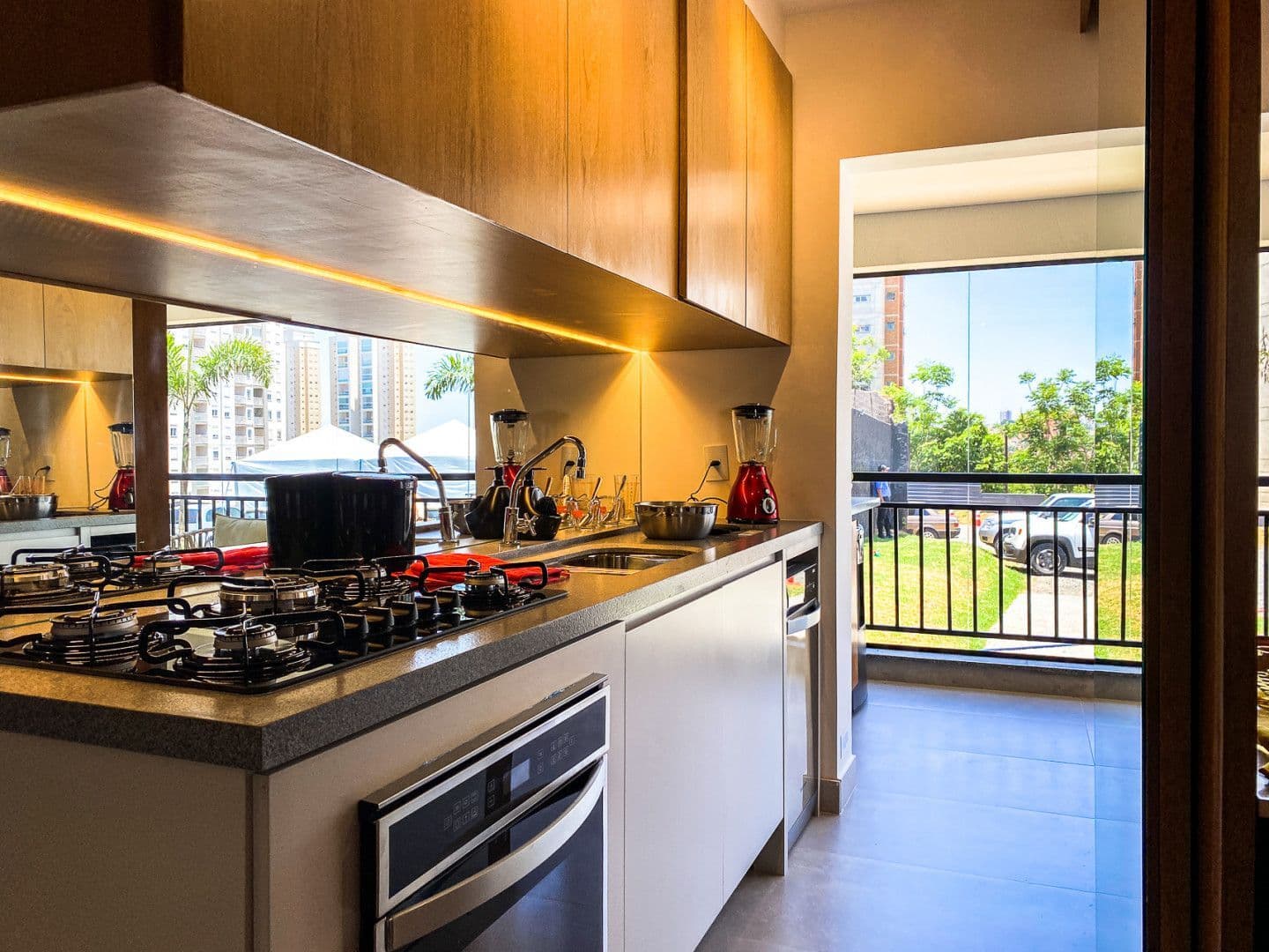 AMPLIARE - Apartamento com 3 suítes, no Bairro Taquaral