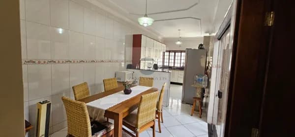 Sobrado com 4 Dormitórios, 217m², Planejados | Aceita Financiamento e Permuta – Parque Nova Carioba - R$ 610.000,00