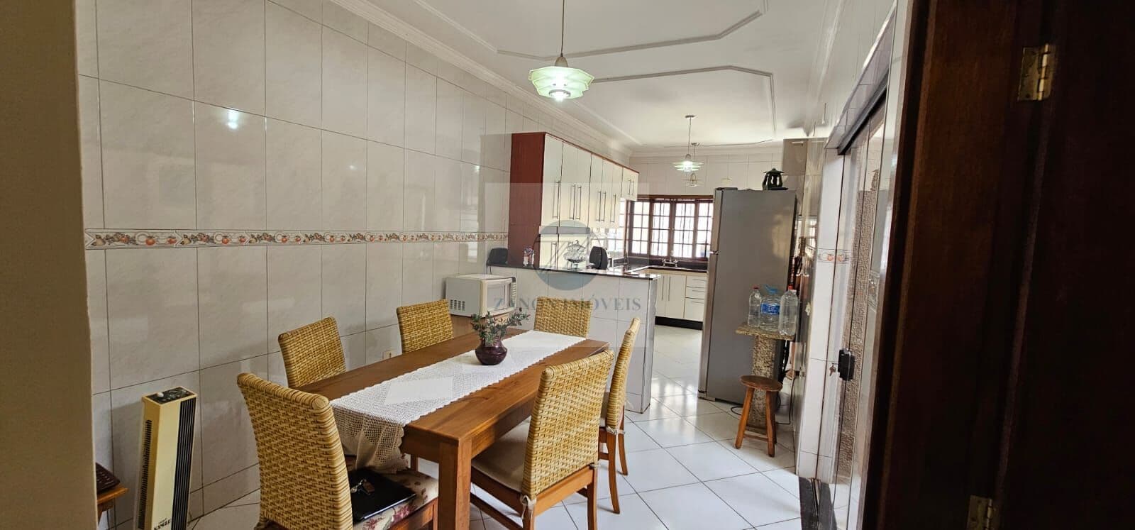 Sobrado com 4 Dormitórios, 217m², Planejados | Aceita Financiamento e Permuta – Parque Nova Carioba - R$ 610.000,00