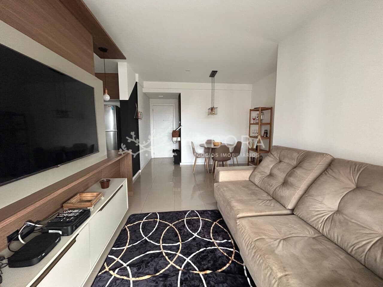 Apartamento vista mar, 2 quartos com suíte, 1 vaga, em Campinas - São José