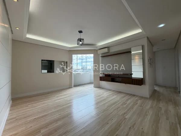 Apartamento semimobiliado 3 quartos com 2 suítes, 1 vaga, em Barreiros - São José