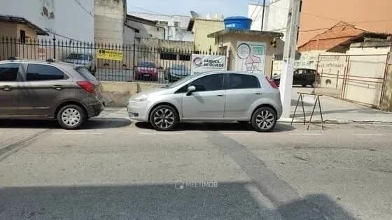 Terreno com 671m² no Centro