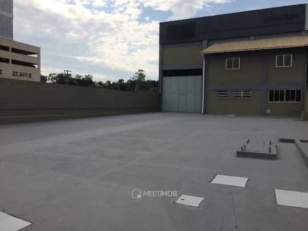 Pavilhão/Galpão Industrial com 450m² de Galpão e 1600m² de área de terreno