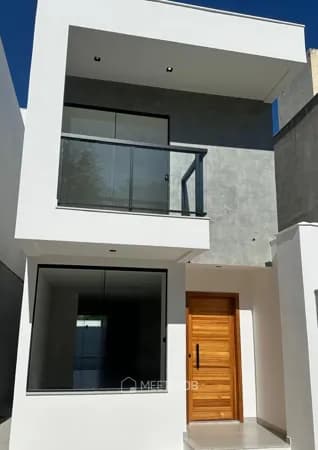Casa Duplex em Lagoa, Macaé/RJ