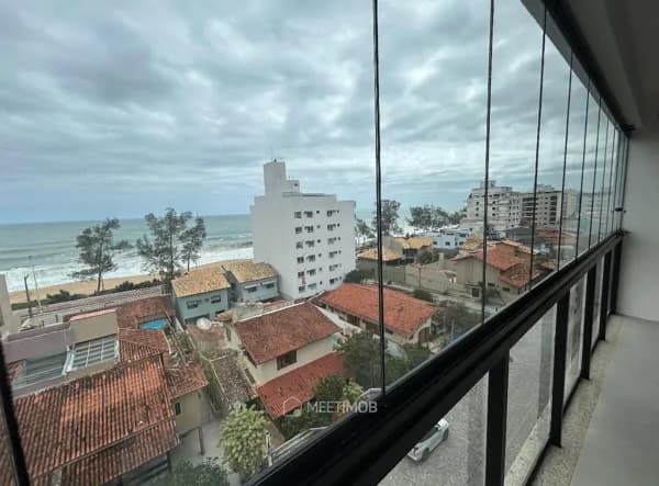 Belíssima cobertura três suítes sendo 1 master