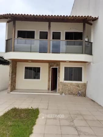 Casa Duplex à venda no Mirante da Lagoa - Macaé/RJ