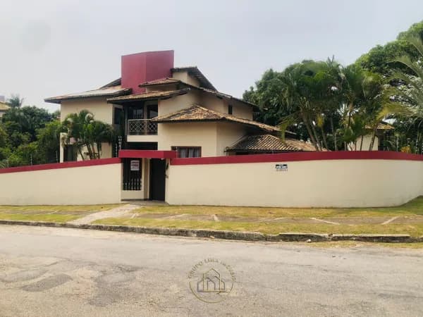 Casa Alto Padrão com 4 quartos (4 suítes)