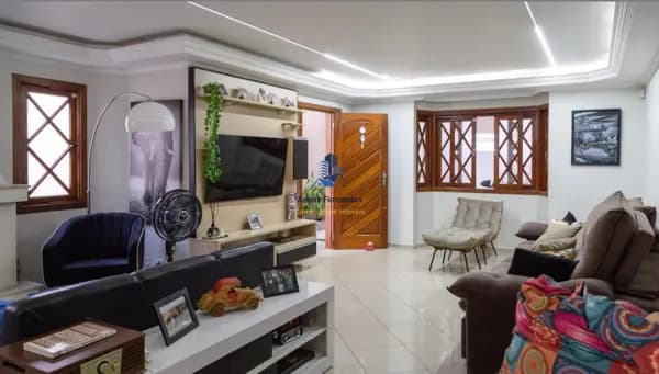 🏡 Sobrado Alto Padrão no Parque Renato Maia – Guarulhos/SP