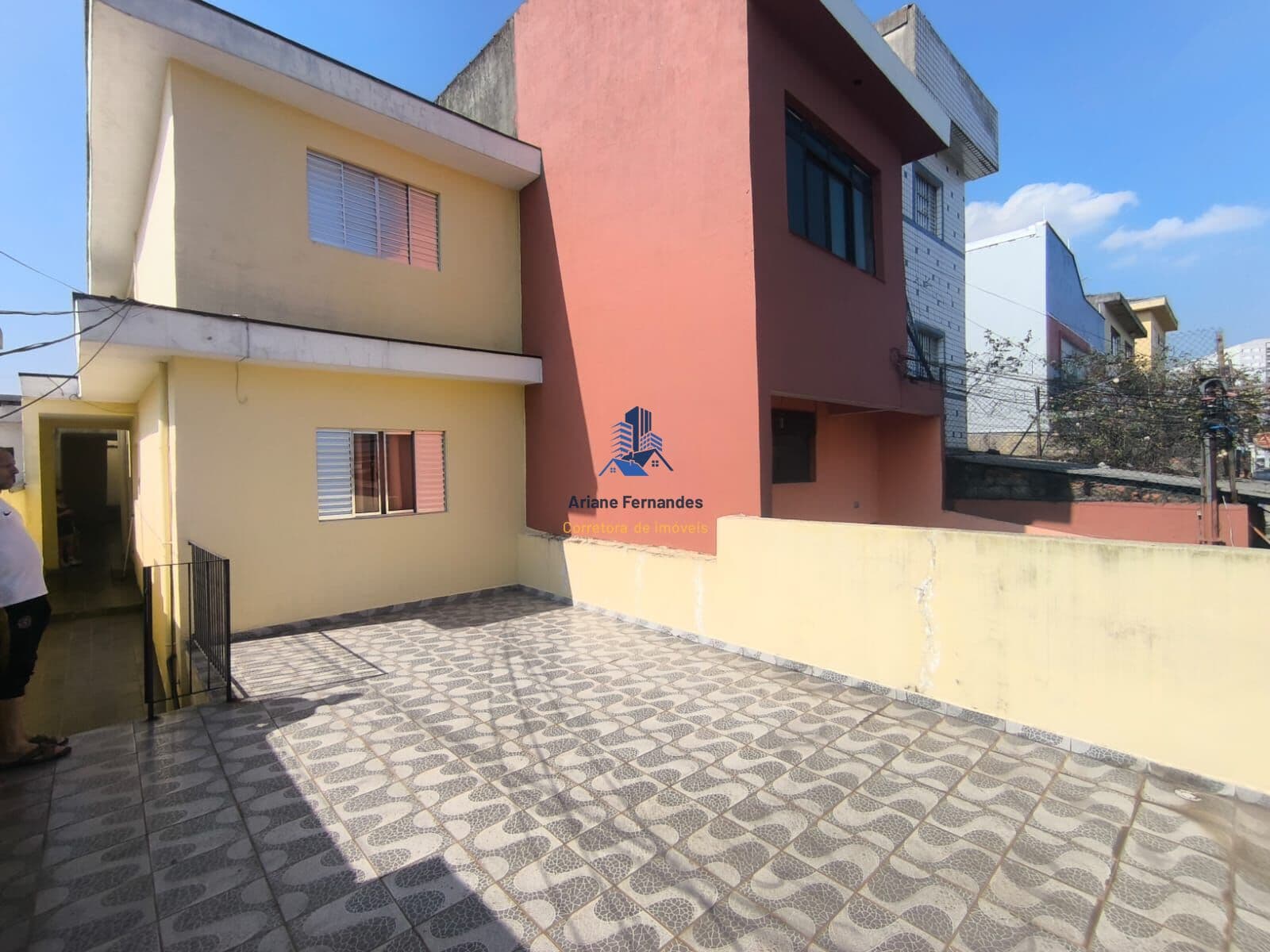🏠 3 Casas no Mesmo Quintal – Excelente Oportunidade na Avenida Tiradentes! 📍 Localização privilegiada, a poucos metros do Mercado Sonda, com fácil acesso a comércio, transporte público e tudo o que você precisa no dia a dia.
