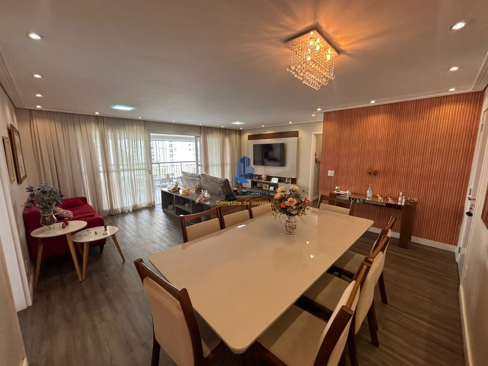 🏡 Apartamento Alto Padrão com 3 Suítes | Varanda Gourmet | 3 Vagas | Condomínio Completíssimo