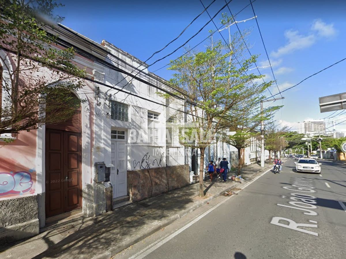 Casa no Rio Vermelho: Potencial Comercial, 4 Quartos, 176m² e 3 Vagas!