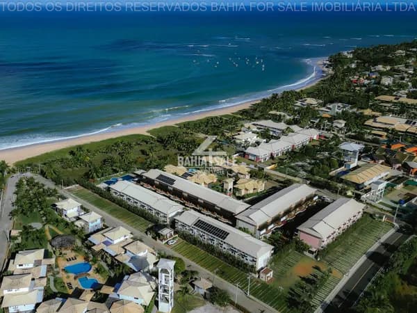 Summer Ville Itacimirim: Village 70m², 2 suítes, 2 vagas, pé na areia e lazer completo no litoral norte!