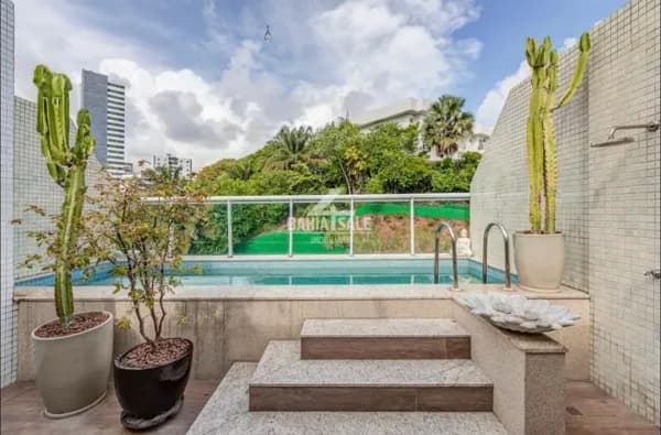 Cobertura em Ondina: 2 Quartos, 1 Suíte, 145m² e Lazer Completo no Costa España!
