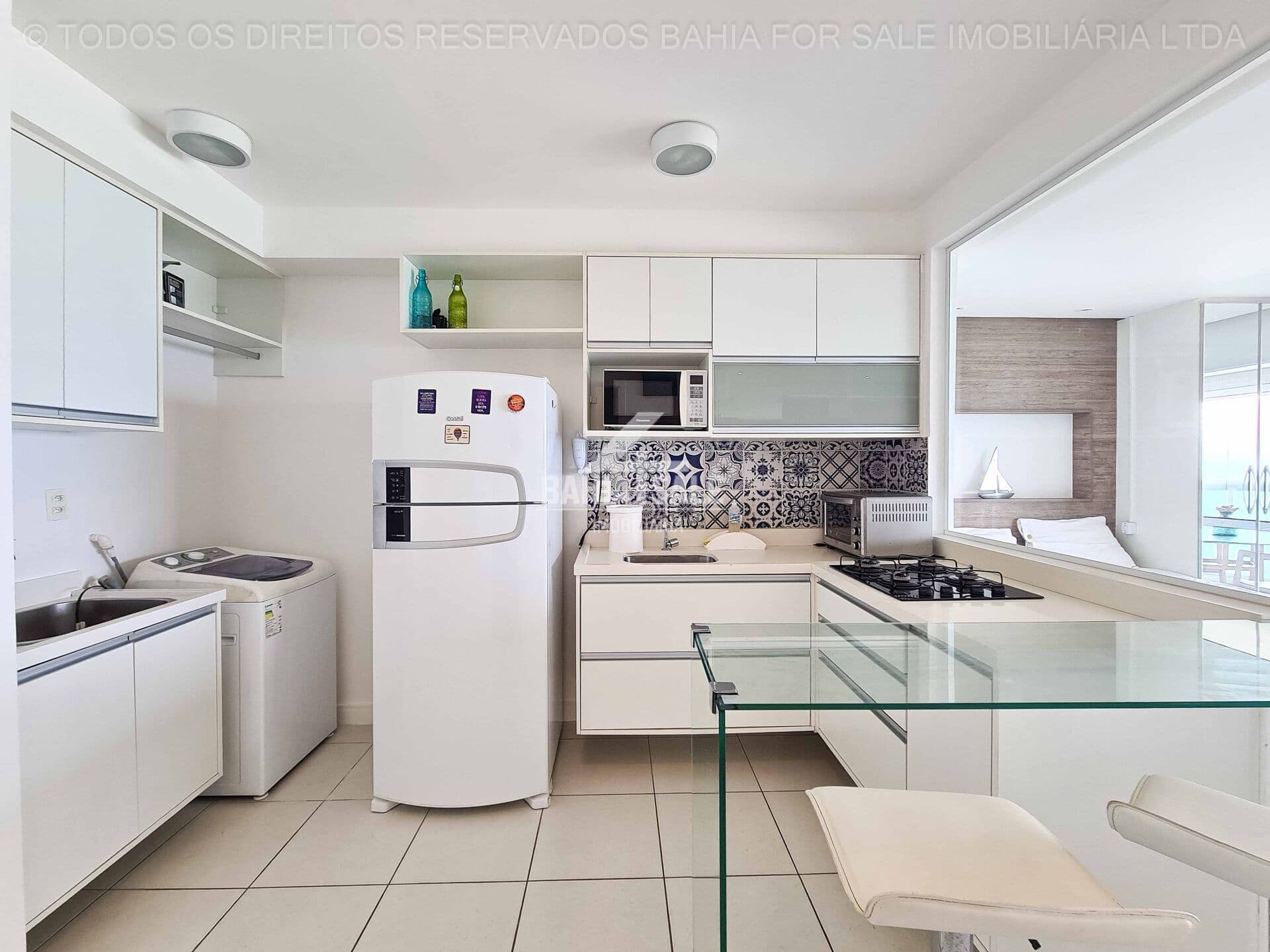 Studio mobiliado no Rio Vermelho com vista mar e 1 vaga! Andar alto, conforto e localização imbatível!