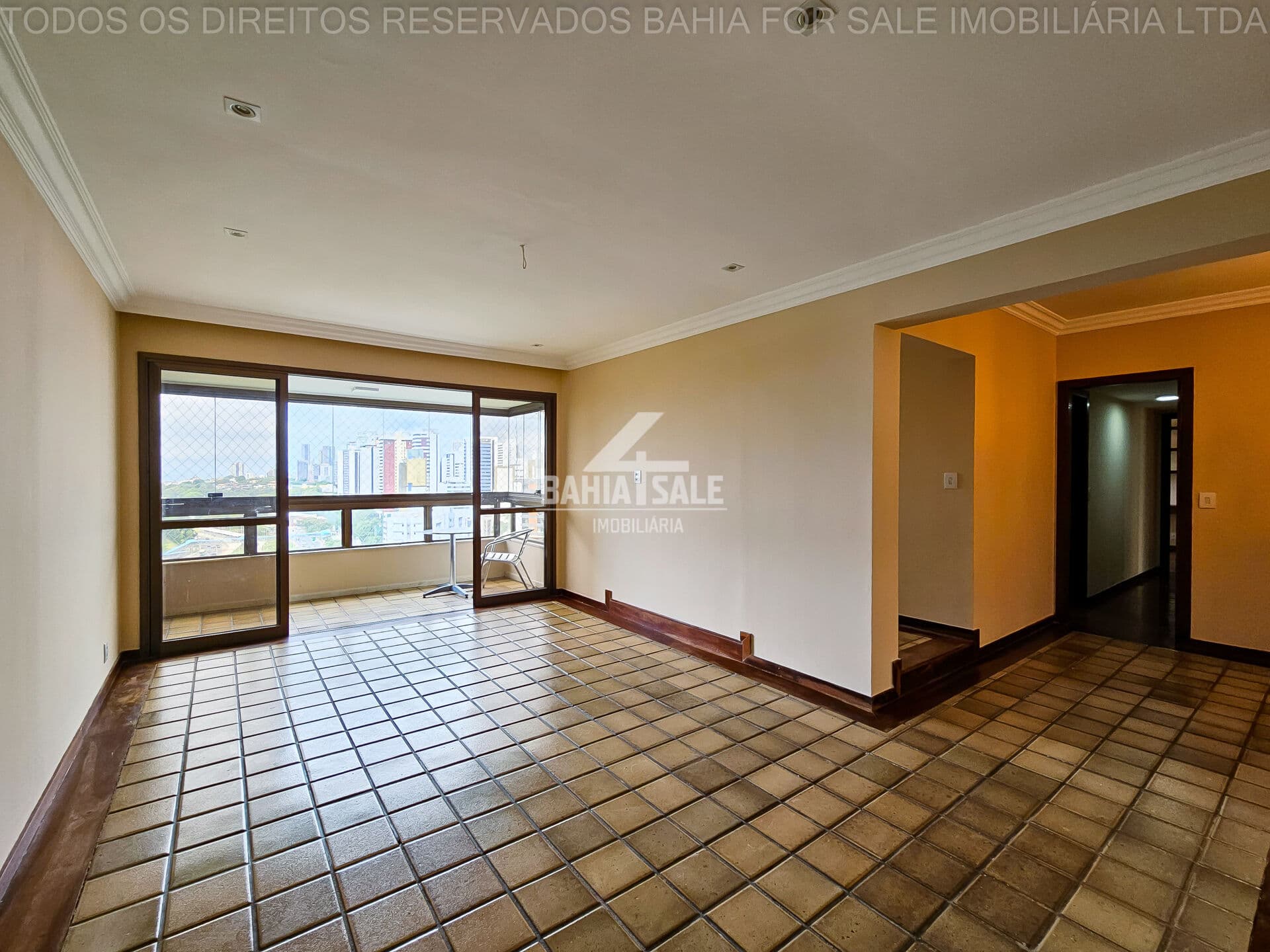 Alto do Itaigara: 133m², 3 quartos (2 suítes), 2 vagas e lazer completo em localização nobre!
