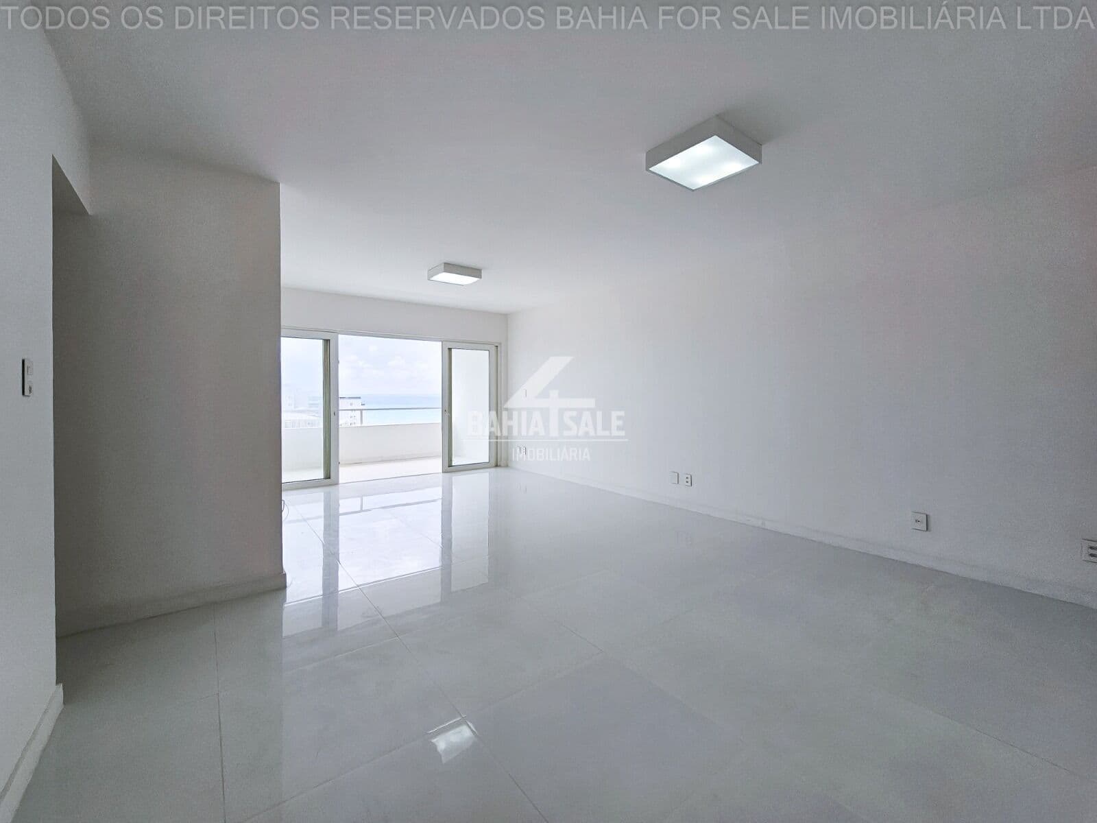 Apartamento frente mar, 3/4, próximo ao Mood (Moura Dubeux - Costa Azul)